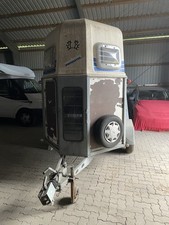 Pferdeanhänger 2 Achsen 2000kg für 2 Pferde HU Neu