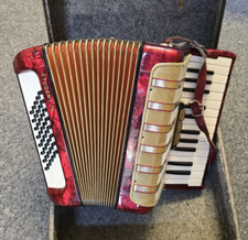 HOHNER Student IV Akkordeon Schifferklavier 2 Chörig-Diskant mit Koffer
