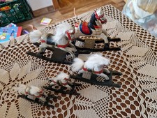 5 Schaukelpferde aus Holz,  8.5 bis  16,2 cm lang, 6,5  bis 12 cm hoch