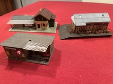 Eisenbahnanlage: 2 Bahnhöfe, 1 Lagerhaus