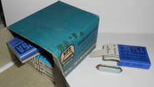 130 Stück Torpedosicherung  25A  AKA Electric Original DDR