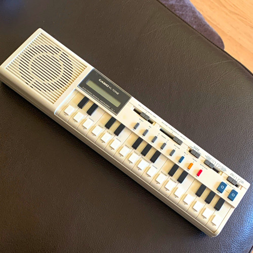 Casio mini keyboard 32 - mini,