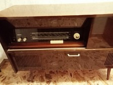 Musiktruhe mit Radio u. Plattenspieler