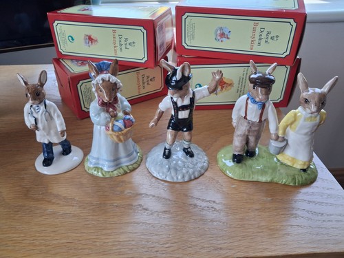 Royal doulton bunnykins - 4,