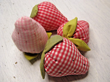 4 Erdbeeren aus Baumwollstoff? Stofferdbeeren, Beeren, Deko, HANDARBEIT ???