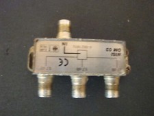Gebrauchter 3-fach F-Splitter Antennenverteiler Switch HD TV DVBC DVBT2  4K SAT