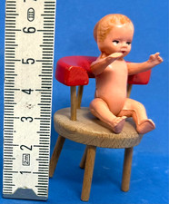 Puppe + Stuhl für Puppenstube Puppenhaus DDR Spielzeug  /D30.6/7