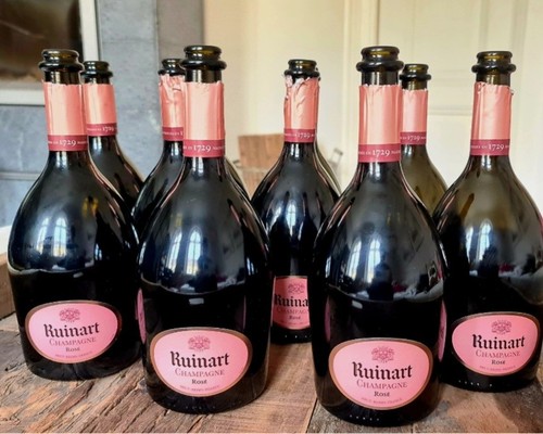 Leere ruinart rose - x,