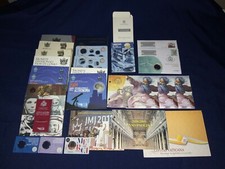 Konvolut leere Folder/Blister für RSM KMS, Vatikan 2 € Numis, 2 € F, 2€ AND + M