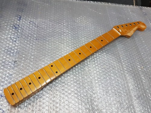 Fender stratocaster maple - fender,