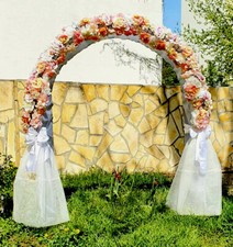 Traubogen Freie Trauung Hochzeit Weiß Apricot Beige Rosa Rosenbogen Blumen