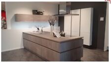 Concept 2 große grifflose Betonküche mit allen Extras Möbelteile