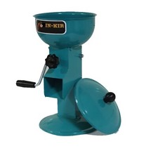  Walnussknacker Haselnuss