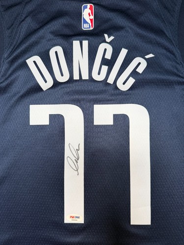 Authentic signed luka doncic - signed,