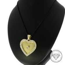 Wert 15.700,- Massiver Herz