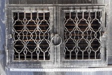 Lüftungsgitter mit 2