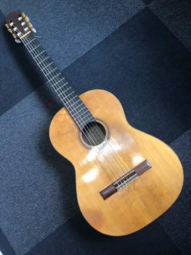 Klassische akustikgitarre - klassische,