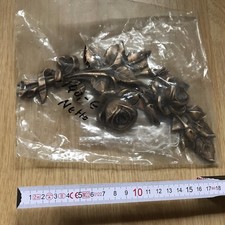 Bronze Strassacker ca.18cm Rose halbplastisch