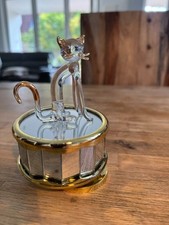 Spieluhr Katze aus Glas auf Spiegelsockel dreht sich zu Memory von Cats OVP