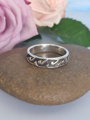 Wunderschöner älterer ring - wunderschöner,
