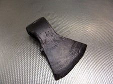 Altes geschmiedetes  Beil Axt
