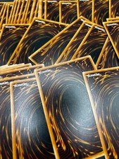 500 Yu-Gi-Oh Karten + 5 Holos