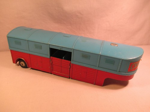 Corgi major toys chipperfield - corgi,