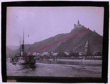 Raddampfer auf dem Rhein um