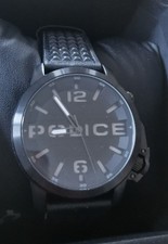 Sportliche Herrenuhr Police
