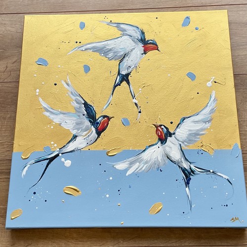 Schwalben flug auf gold - schwalben, und