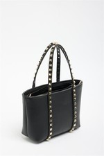 Damentasche mit Nieten –