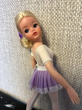 Sindy Puppe Hard Head