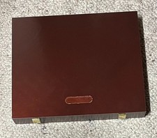 Münzkassette aus Holz für 24 Münzen