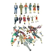 50x Mini Menschen Figuren 1/36