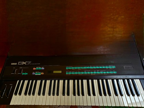 Yamaha dx7 synthesizer - yamaha,