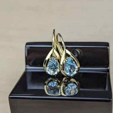 Edle Ohrhänger mit Blautopas | 333er Gold | Ohrringe Blautopas | Schmuckstyck