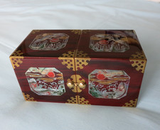 Dekorative asiatische Schmuckbox - Mahagoni mit Perlmutt–Intarsien Kranichmotiv