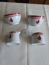 Frühstückset 2 Müslischalen Milchkännchen und Zuckerdose weiß mit rotem Huhn