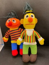 ***Ernie und Bert Sesamstraße | Plüsch Figuren Puppen 30 cm***