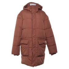 Lager 157, Wintermantel