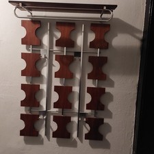 Wandgarderobe mit Hutablage