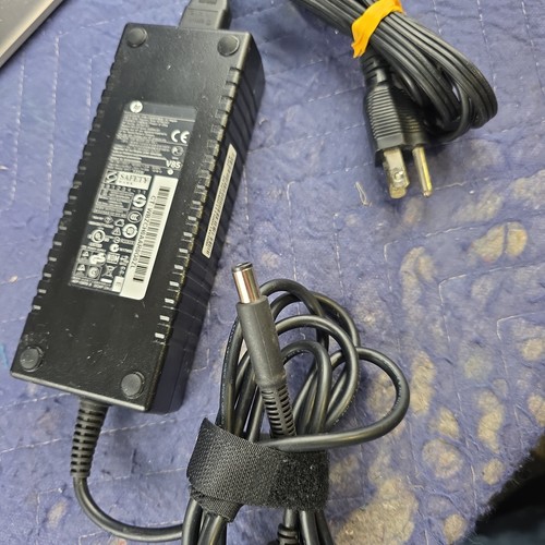 Compaq 135w adapter - hp,