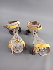 ALTE DDR Rollschuhe 70er Jahre