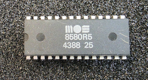 Mos 8580 commodore - (4388),