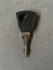 1 Schlüssel Ersatzschlüssel STS 0223 für Wohnwagen Wohnmobil