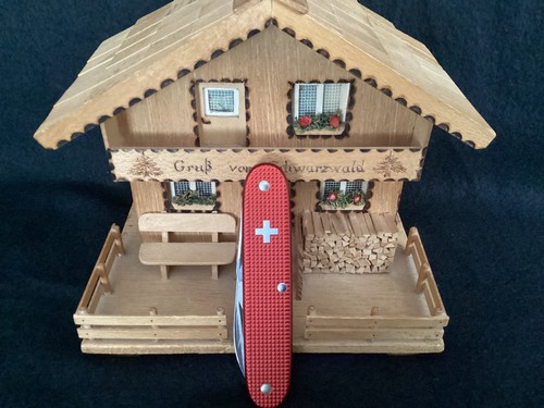 Victorinox pioneer red old - pioneer,