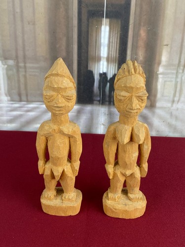 Zwei afrikanische skulpturen - zwei,
