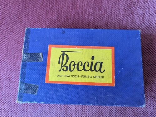 Boccia auf dem tisch - auf,