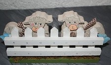 Dekoration 2 Schafe hinter dem Zaun Holzdekoration 23 cm breit 11 cm h 6,3 cm t