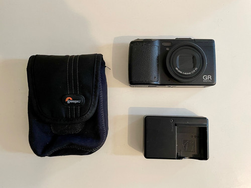 Ricoh digital iv - ricoh,
